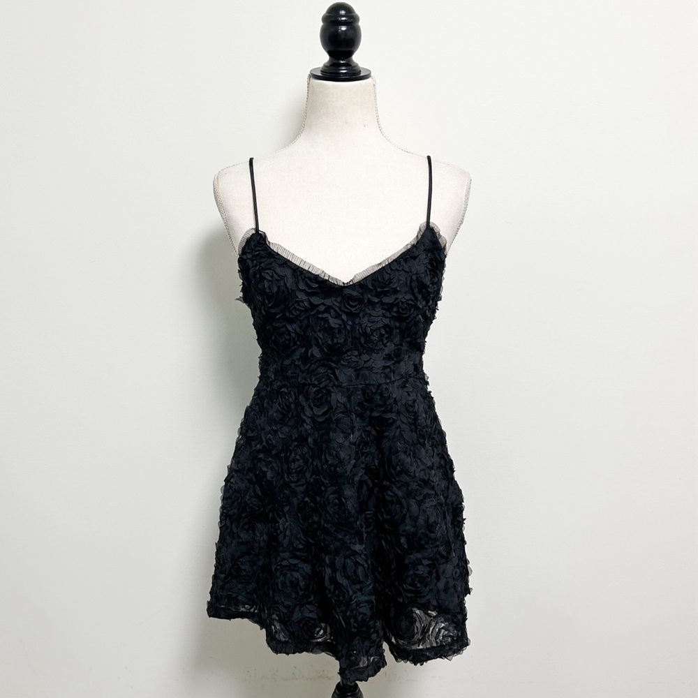 Kimchi Blue Black Rosie Textured Rosettes Sleeveless Fit Flare Mini Dress Small